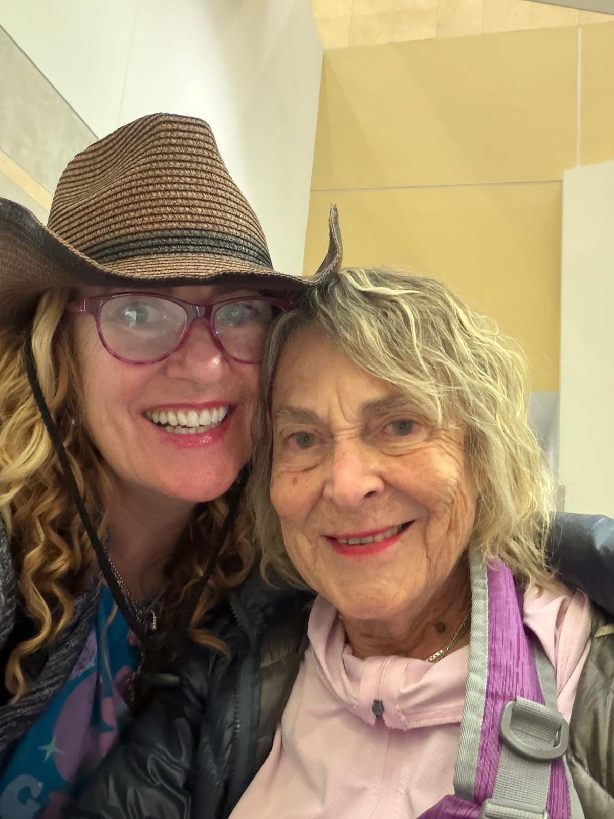 fa637eb0-f6eb-48a4-adfa-cedd56486905